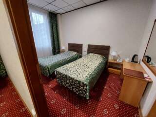 Гостиница Стойлянка Старый Оскол Номер люкс с 2 односпальными кроватями-1